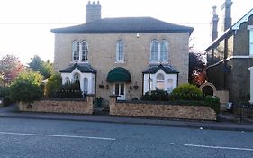 Charlotte House Hotel Peterborough 2*